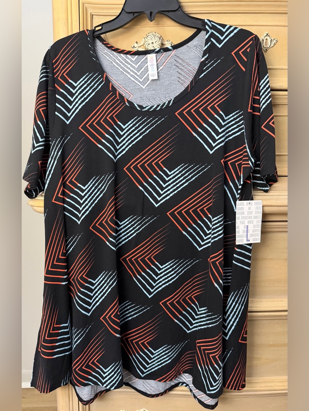 Lularoe stretch top